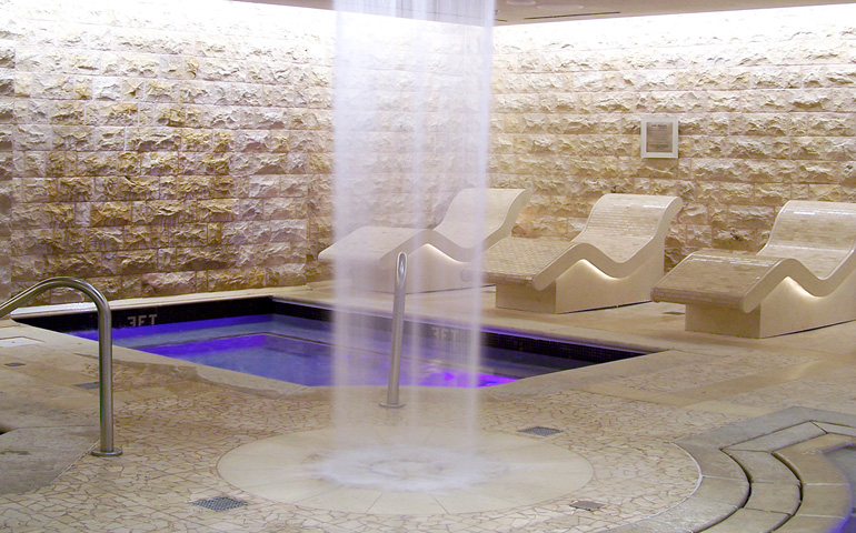 CaesarsPalace_LasVegas_DelugeShower3_1345_Hi-1.jpg