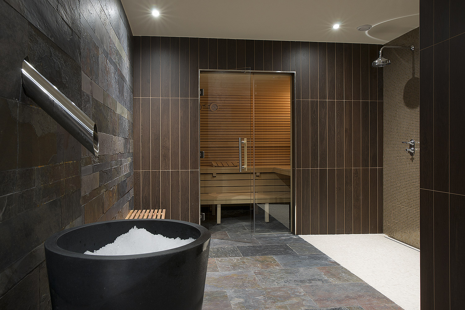 Sauna_ice.jpg